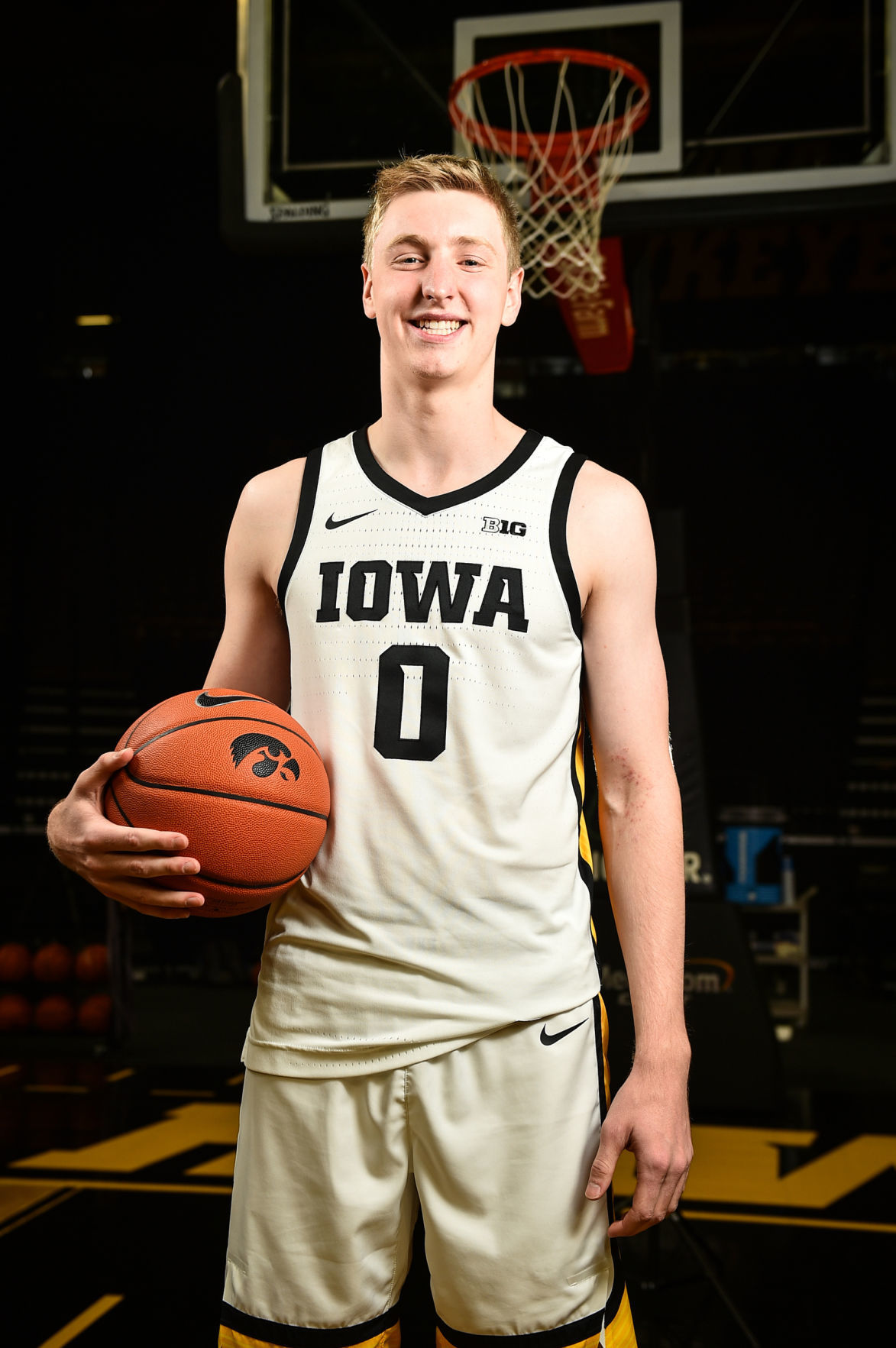 100919-qct-spt-iowa-hoops-media-026a.JPG